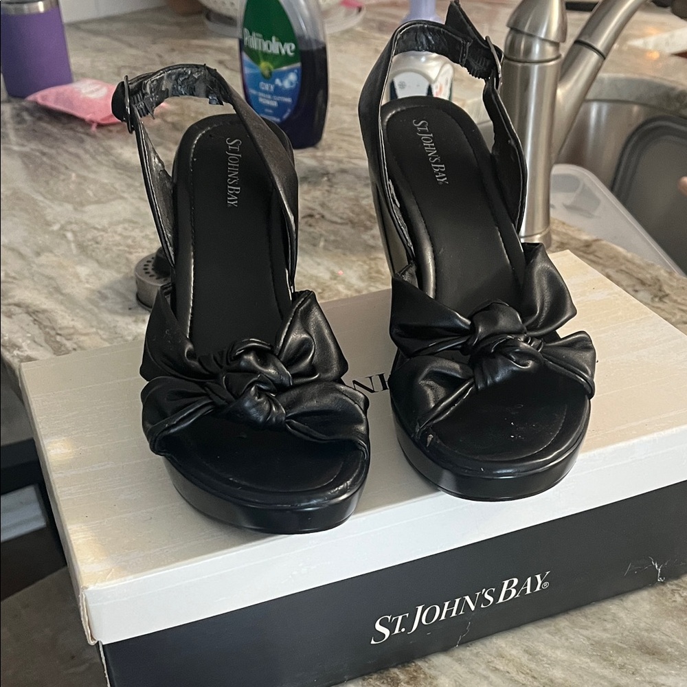 St. John's Bay Elegant Black Bow Sandals